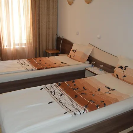 Hotel Eos 3*